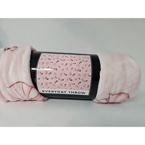 Ms Rachel 50"x60" Everyday Throw